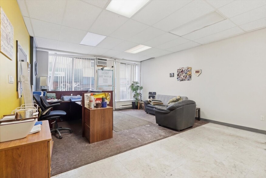 More Photos Of 2600-2602 Brownsville Rd, Pittsburgh Storefront Retail Residential For Sale