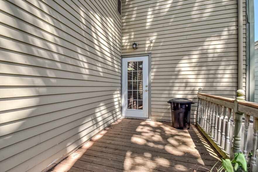 More Photos Of 13-15 Main St, Madison Office For Sale