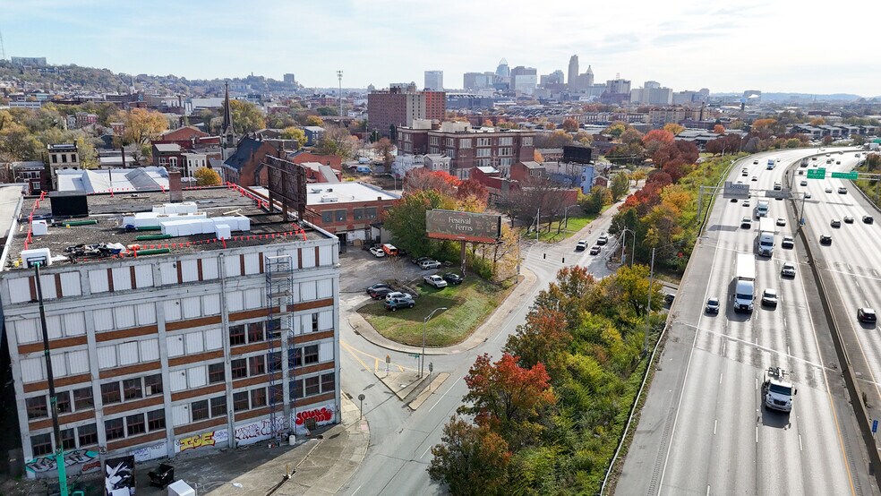 More Photos Of 1034 Hulbert Ave, Cincinnati Warehouse For Lease