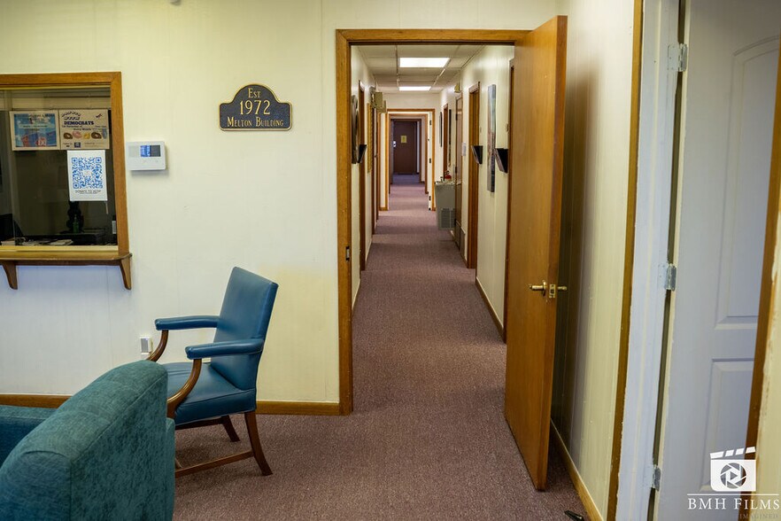 More Photos Of 707-709 N Palestine St, Athens Medical For Lease