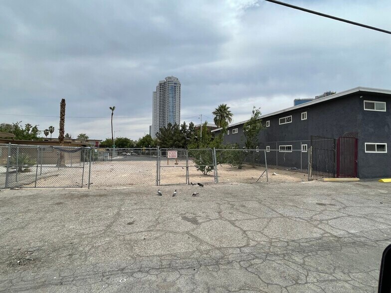 More Photos Of 2300 Tam Dr, Las Vegas Land For Sale