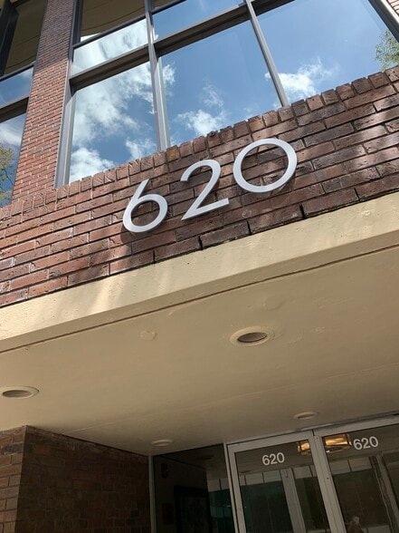 More Photos Of 620 E Twiggs St, Tampa Office For Lease