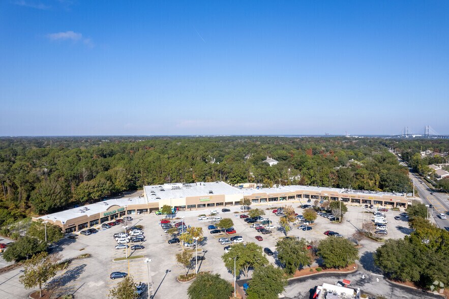 More Photos Of 8011 Merrill Rd, Jacksonville Unknown For Lease