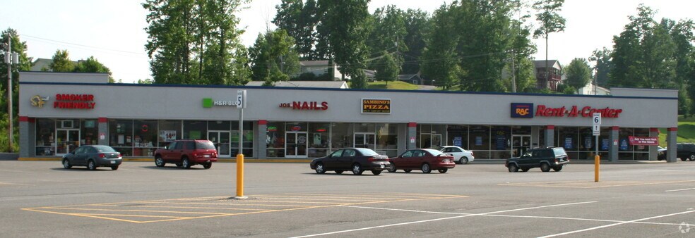 More Photos Of 1000-1032 Wal St, Summersville Unknown For Lease