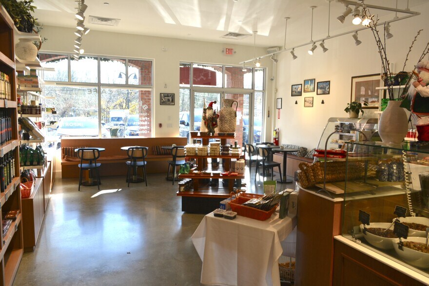 More Photos Of 430 Bedford Rd, Armonk Storefront Retail Office For Lease