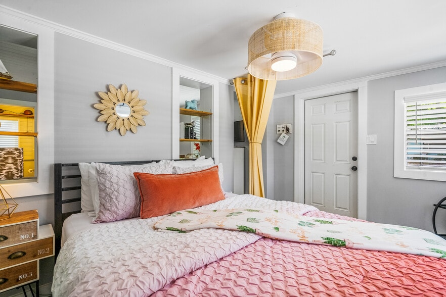 More Photos Of 11450 S Indian River Dr, Sebastian Hotel For Sale