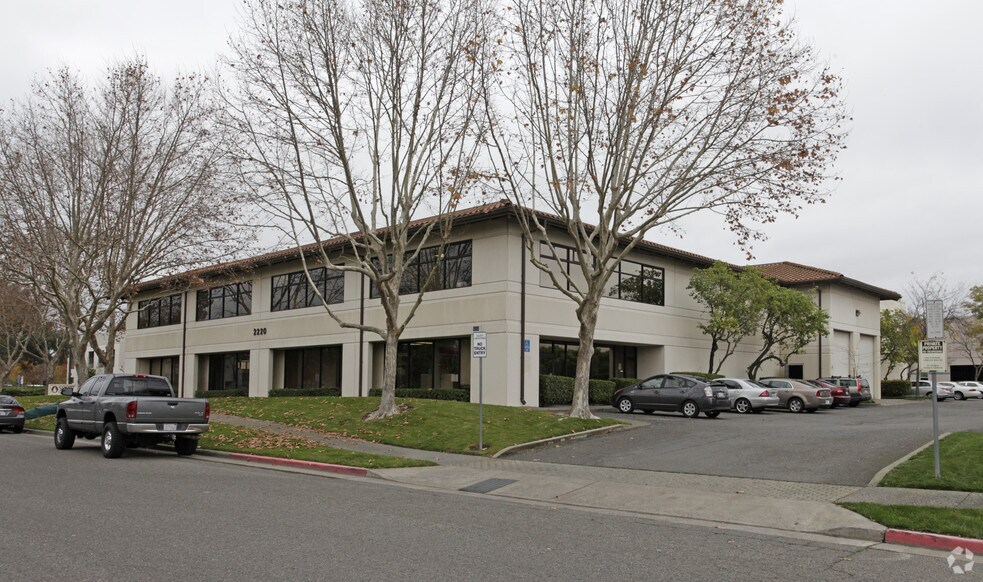 More Photos Of 2220 Pine View Way, Petaluma Warehouse For Sale