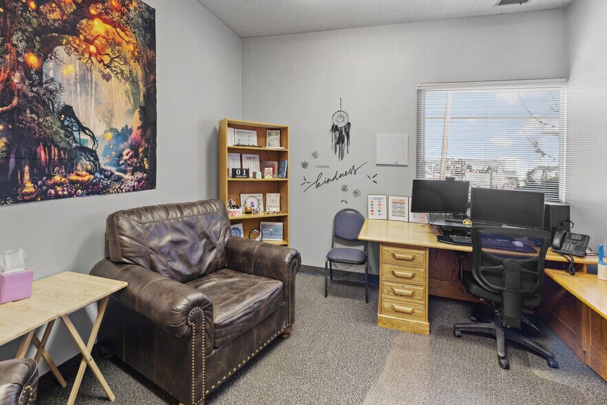 More Photos Of 255 S Main St, Richfield Office For Sale