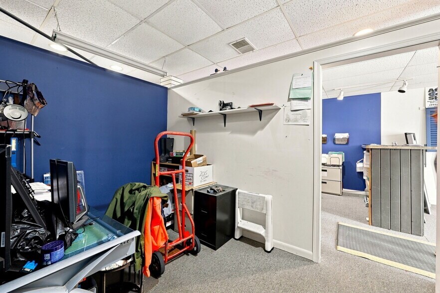 More Photos Of 2701 N Croatan Hwy, Kill Devil Hills Office For Sale