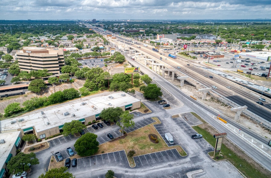 More Photos Of 2800 NE Loop 410, San Antonio Light Distribution For Lease