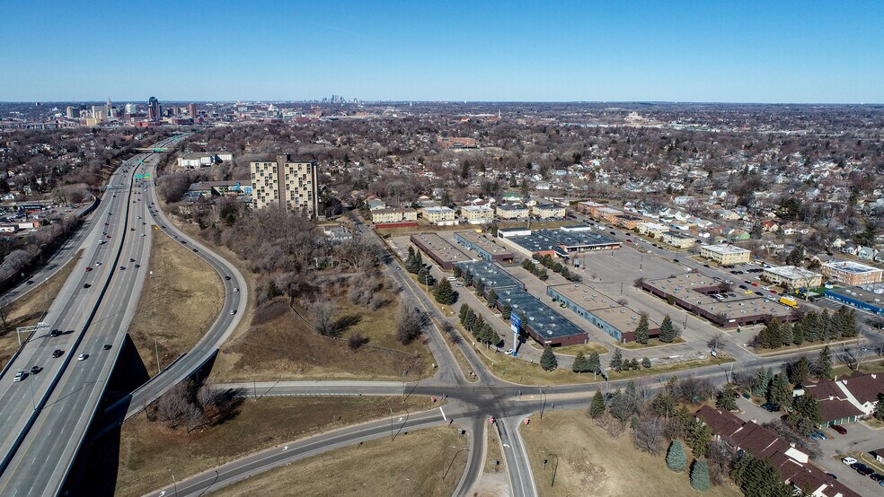 More Photos Of 425 Etna St, Saint Paul Light Manufacturing For Lease