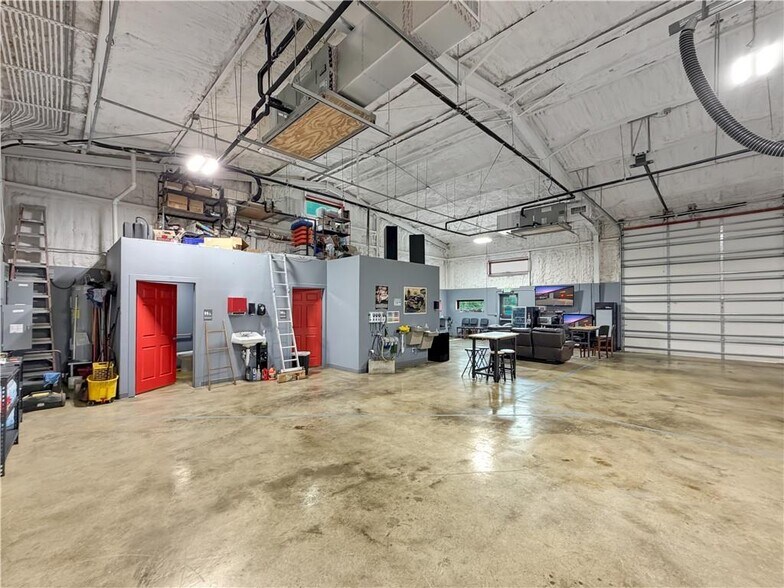 More Photos Of 428 Anchor St, Corpus Christi Industrial For Lease