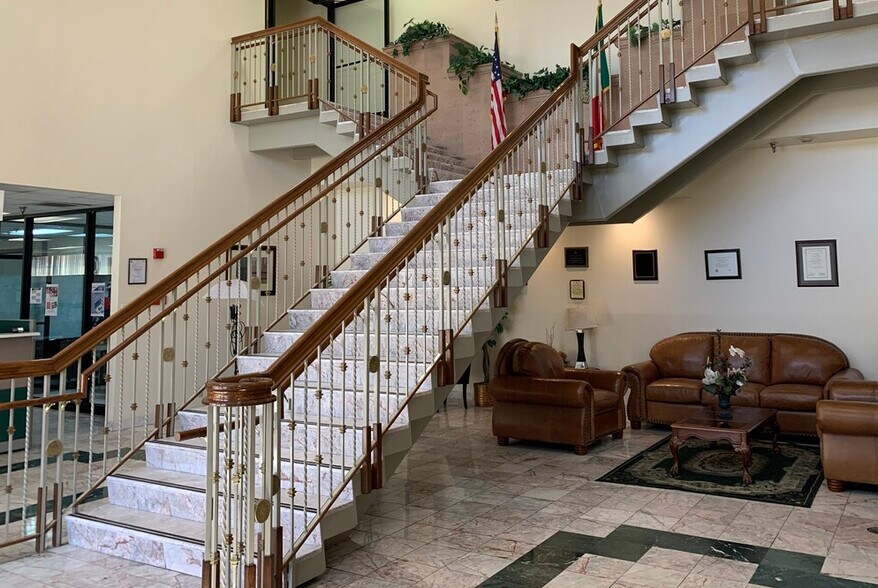 More Photos Of 1705 Texas Ave, El Paso Warehouse For Sale