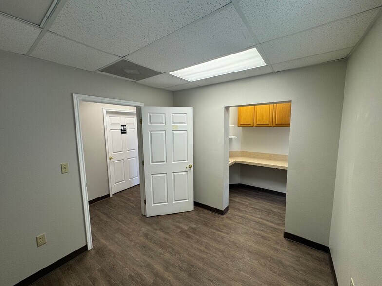 More Photos Of 1528 Leander Rd, Georgetown Medical For Lease