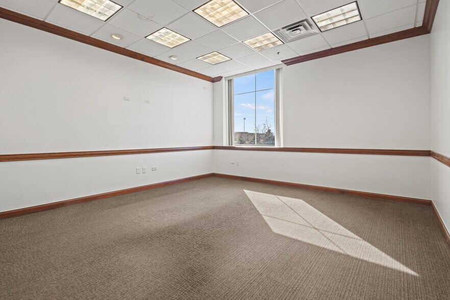 More Photos Of 9645 Lincolnway Ln, Frankfort Storefront Retail Office For Lease