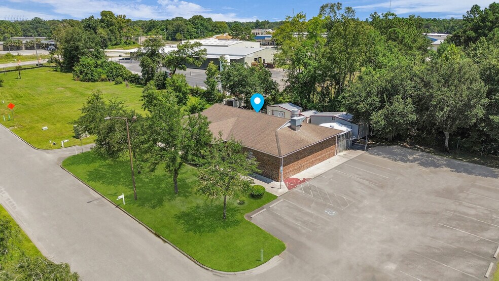 More Photos Of 114 Horizon Park Dr, Savannah Restaurant For Sale