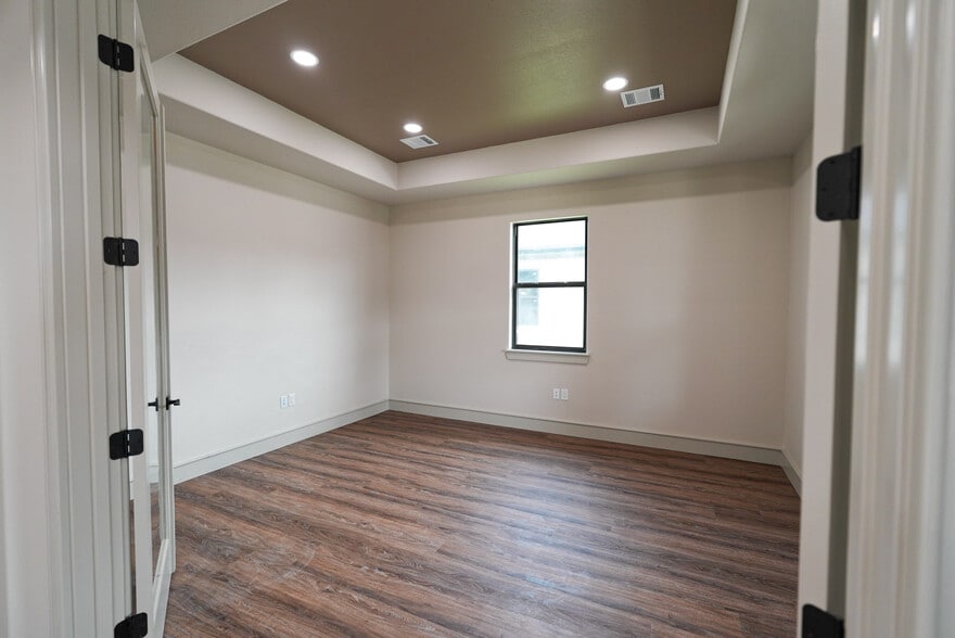 More Photos Of 25213 FM 2978 Rd, Tomball Medical For Lease