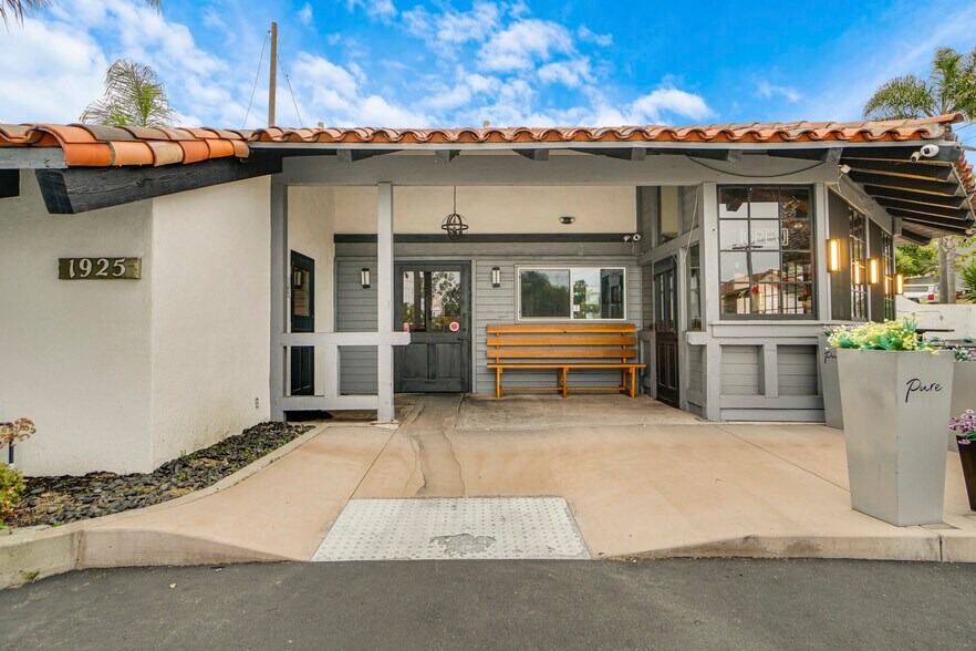 More Photos Of 1925 S El Camino Real, San Clemente Restaurant For Sale