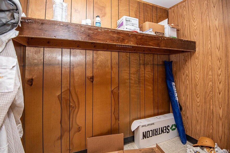 More Photos Of 1985 S Old US 41, Vincennes Industrial For Sale