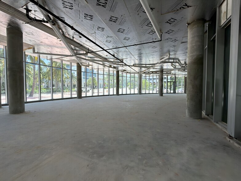 More Photos Of 1 Collins Ave, Miami Beach Apartments For Lease