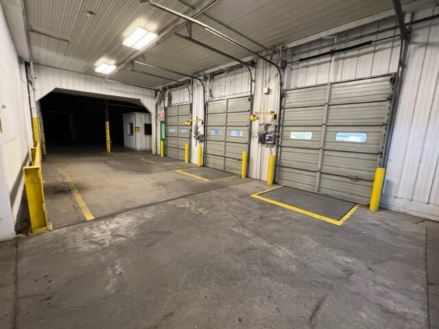 More Photos Of 205 N Michigan St, Oxford Manufacturing For Lease