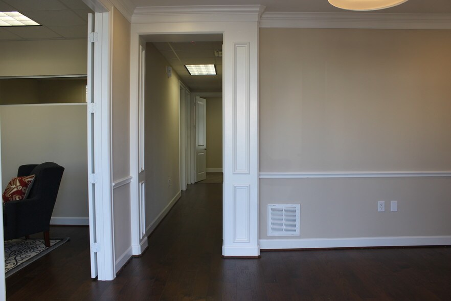 More Photos Of 440 Cobia Dr, Katy Medical For Lease