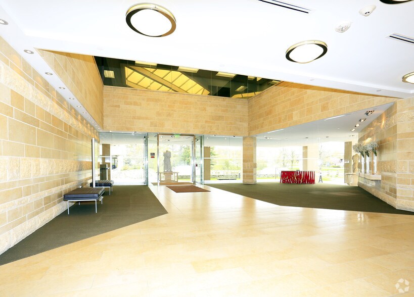 More Photos Of 2 Trap Falls Rd, Shelton Office For Lease