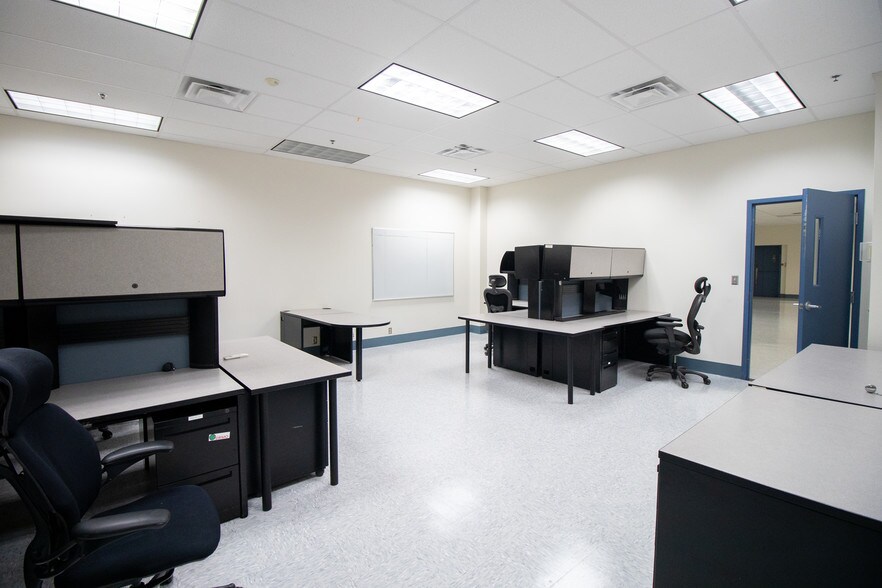 More Photos Of 347 W Main St, Clarksburg Office For Lease