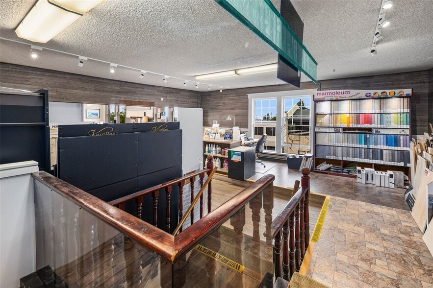 More Photos Of 542 Main St, Edmonds Freestanding For Sale