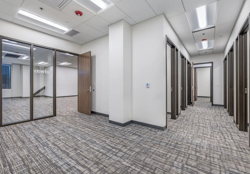 More Photos Of 2929 W Navigator Dr, Meridian Office For Lease
