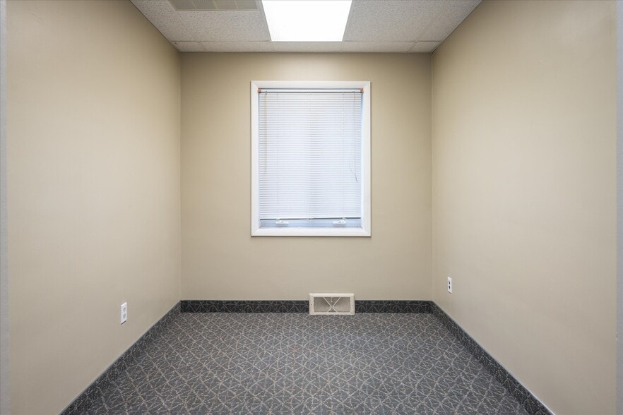 More Photos Of 287 Andrews St, Rochester Medical For Sale