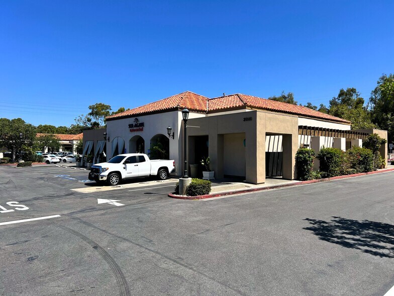 More Photos Of 31103-31115 Rancho Viejo Rd, San Juan Capistrano Unknown For Lease