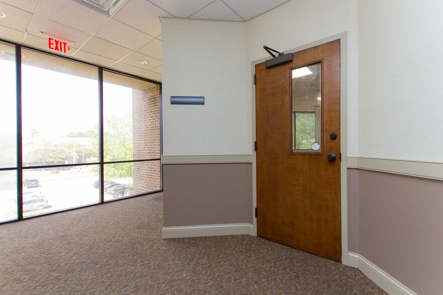 More Photos Of 333 Whitesport Dr, Huntsville Medical For Lease