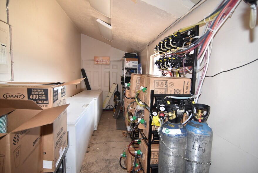 More Photos Of 248 W Center, Salem General Retail For Sale