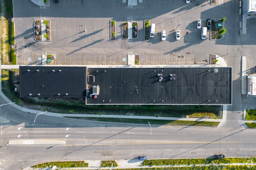 More Photos Of 3730 108 Ave NE, Calgary Storefront Retail Office For Sale