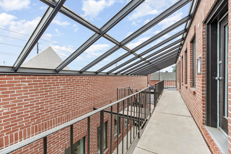 More Photos Of 10351 Southern Maryland Blvd, Dunkirk Office For Sale