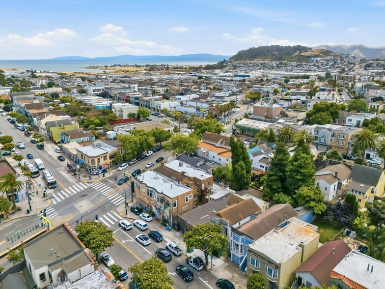 More Photos Of 1609-1611 Palou ave, San Francisco Storefront Retail Office For Sale
