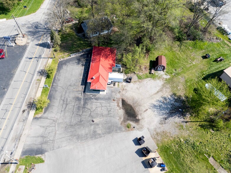 More Photos Of 1315 Cleveland Ave, Ashland General Retail For Sale