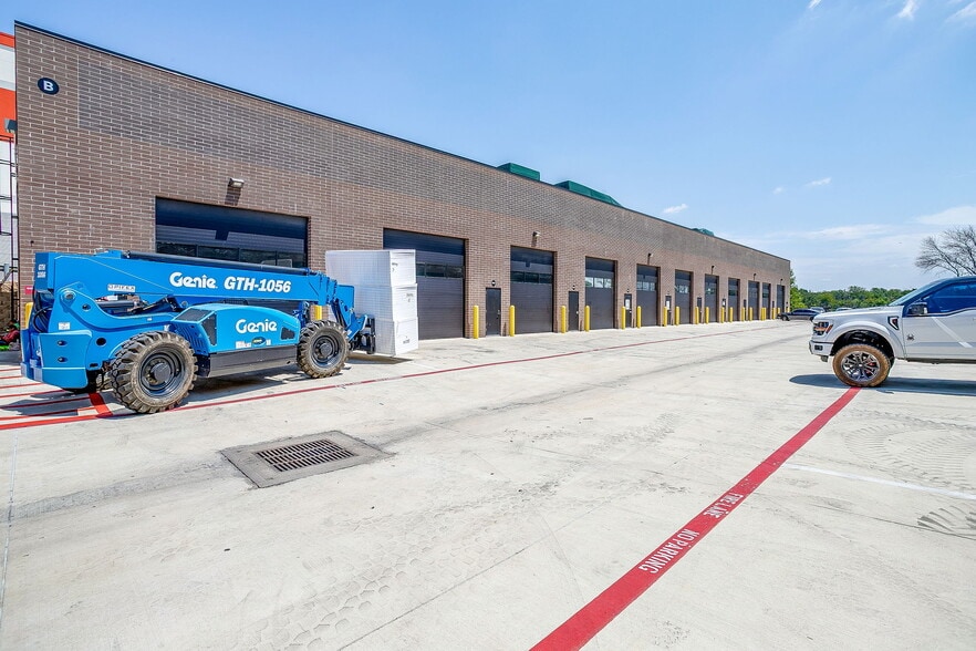 More Photos Of 4451 Dale Earnhardt Way, Northlake Office For Lease