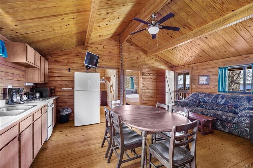 More Photos Of 2468 County Route 6, Hammond Hotel For Sale