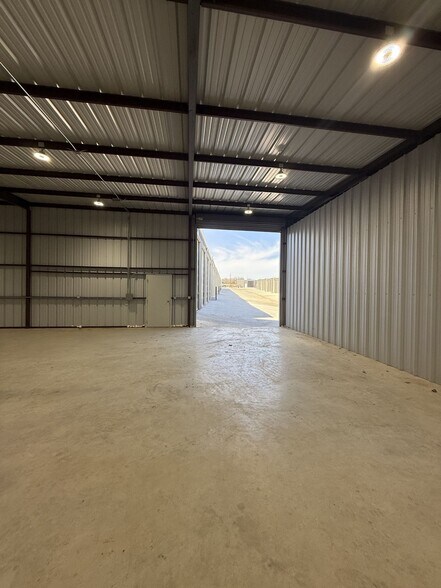 More Photos Of 3825 Quanah Hill Rd, Weatherford Light Distribution For Lease