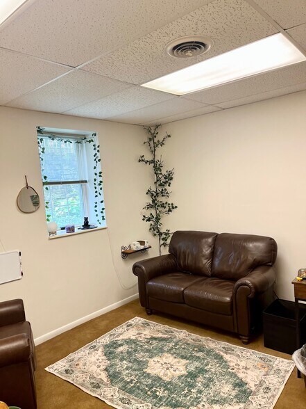 More Photos Of 6649 N High St, Worthington Medical For Lease