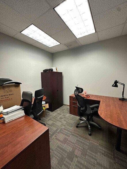 More Photos Of 1120 E Kennedy Blvd, Tampa Office For Sale