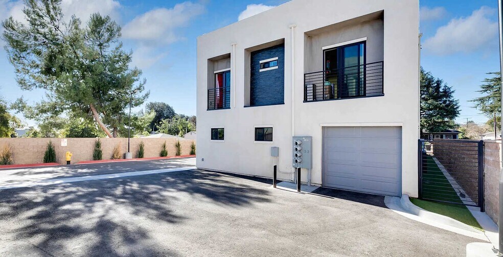 More Photos Of 278 N 11th Ave, Upland Multifamily For Sale