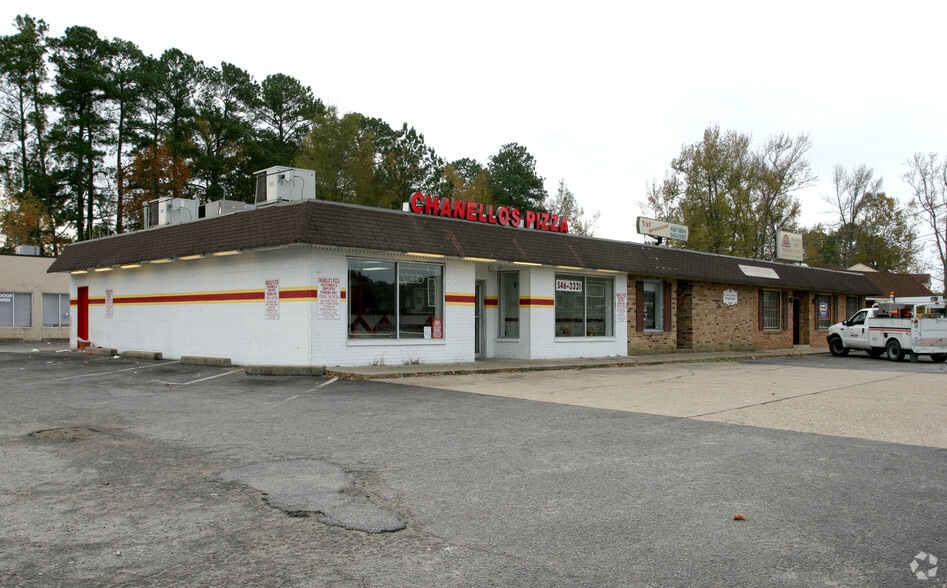 More Photos Of 307-311 Johnstown Rd, Chesapeake Storefront Retail Office For Sale