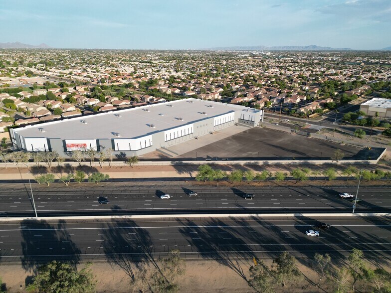 More Photos Of 8850 W Sweetwater Ave, Peoria Distribution For Lease