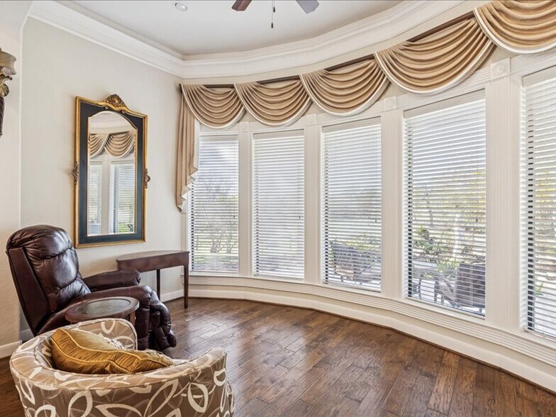 More Photos Of 16372 Highway 6, Navasota Specialty For Sale