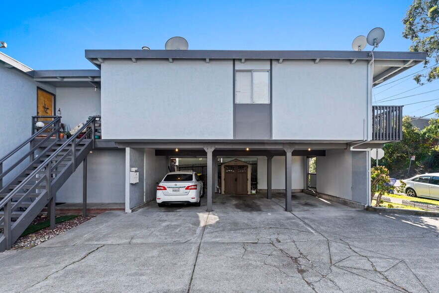More Photos Of 448 Tewksbury Ave, Richmond Apartments For Sale