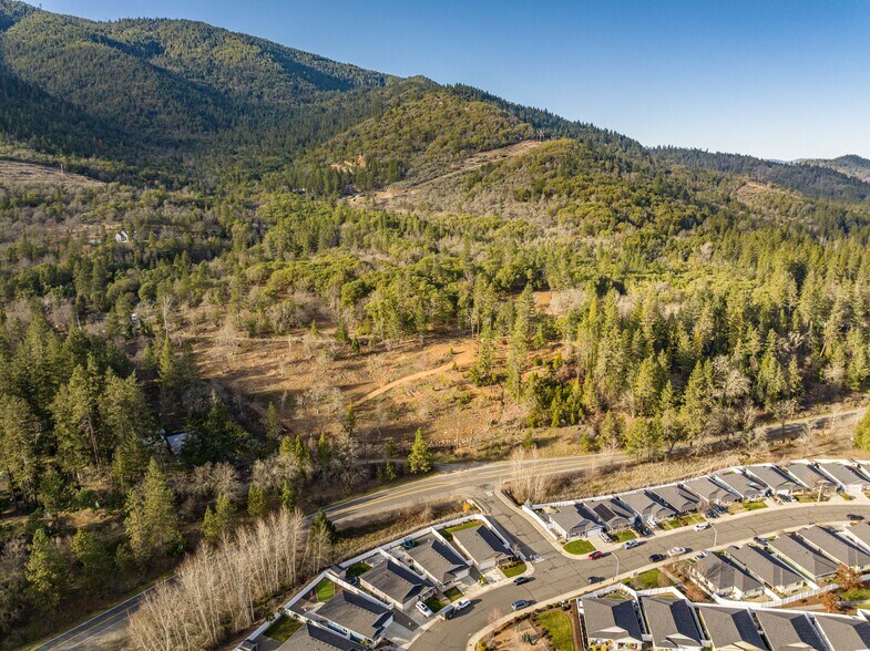 More Photos Of 0 Foothill blvd, Rogue River Land For Sale