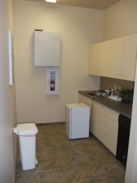 More Photos Of 8155 E Indian Bend Rd, Scottsdale Office For Sale